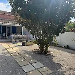Villa Belle Maison Spacieuse Et Traversante, Climatisee, Wifi, Vue Reserve, 6-8 Couchages A Lrcs91 *