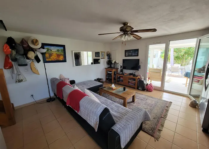 Belle Maison Spacieuse Et Traversante, Climatisee, Wifi, Vue Reserve, 6-8 Couchages A Lrcs91